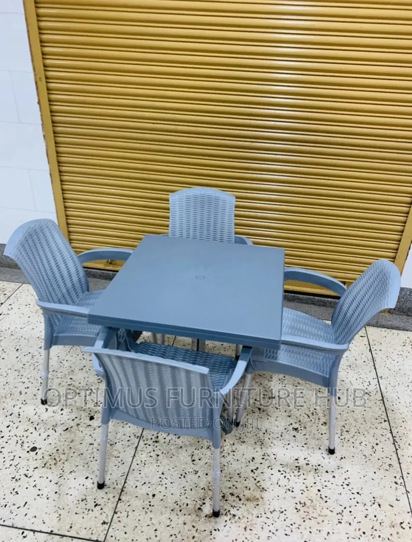 Four Seater Set (Gray)