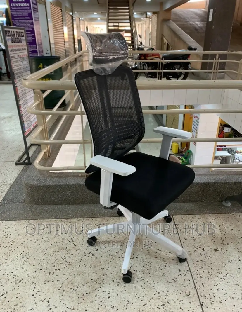Office Chair (White)