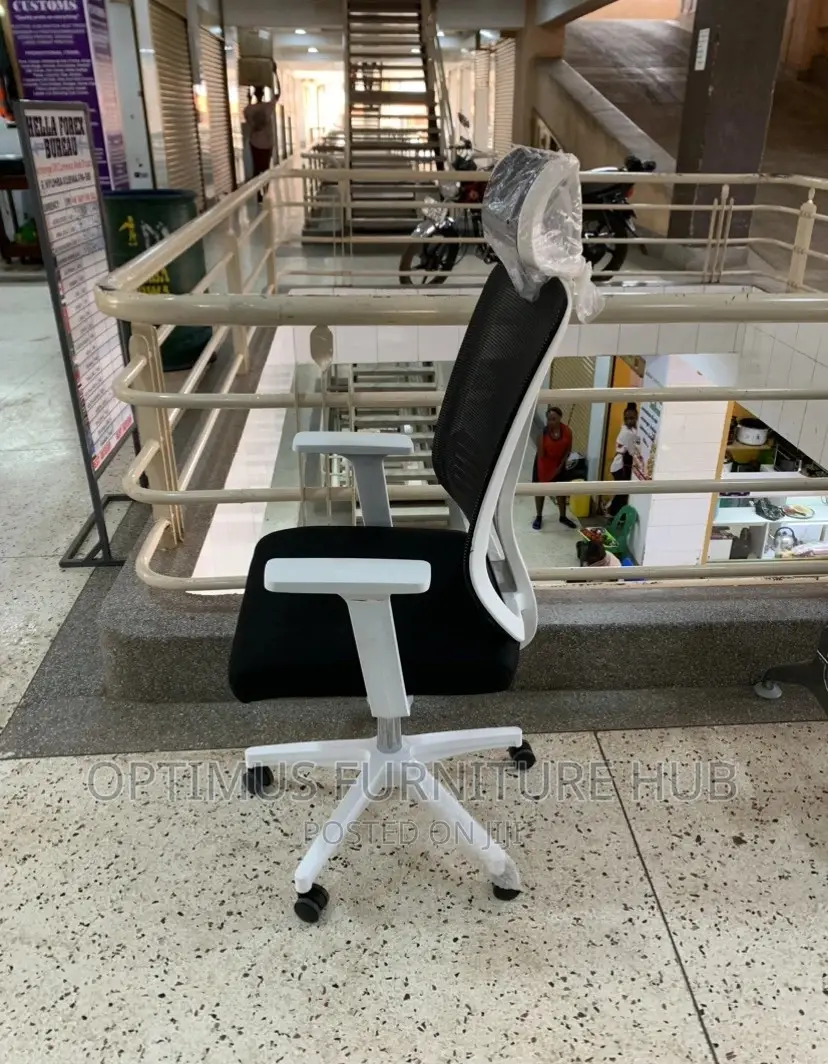 Office Chair (White)