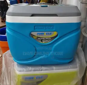 66 Litre Pinnacle Ice Cooler Box .
