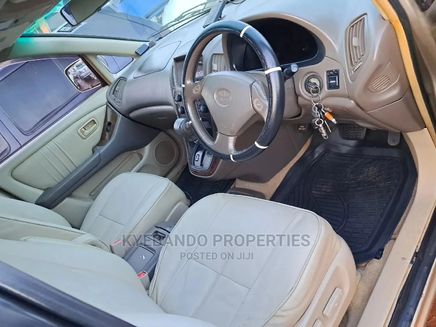 Toyota Harrier 3.0 V6 1999 Gold