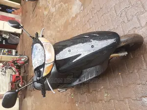 Honda RC51 2018 Black