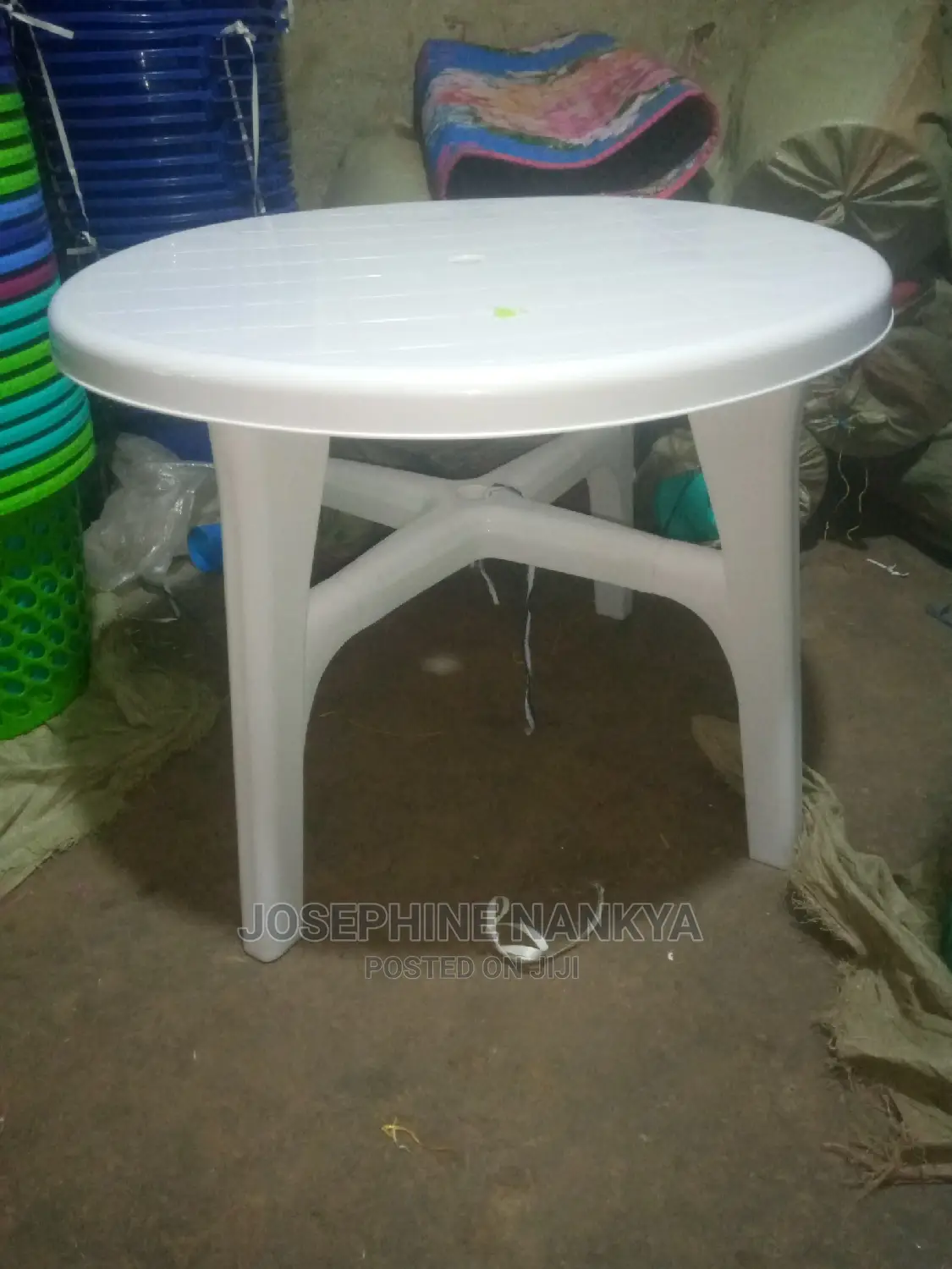 Plastic Umbrella Round Table, White Colour