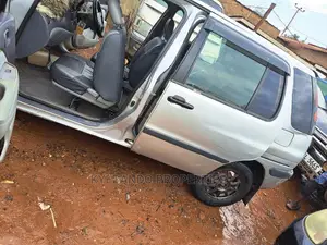 Toyota Raum 1.5 FWD 1999 Silver
