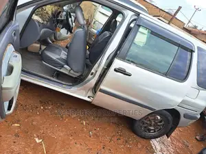 Toyota Raum 1.5 FWD 1999 Silver