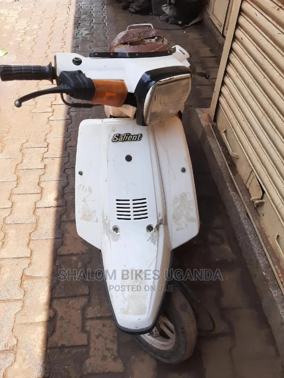 Suzuki GSR 2017 White