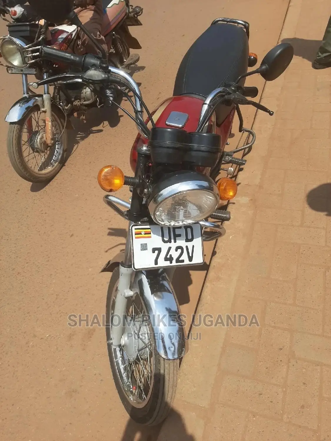 Bajaj Pulsar 180 2022 Red