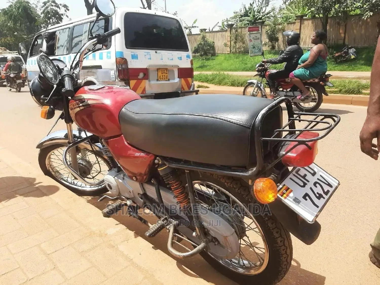 Bajaj Pulsar 180 2022 Red