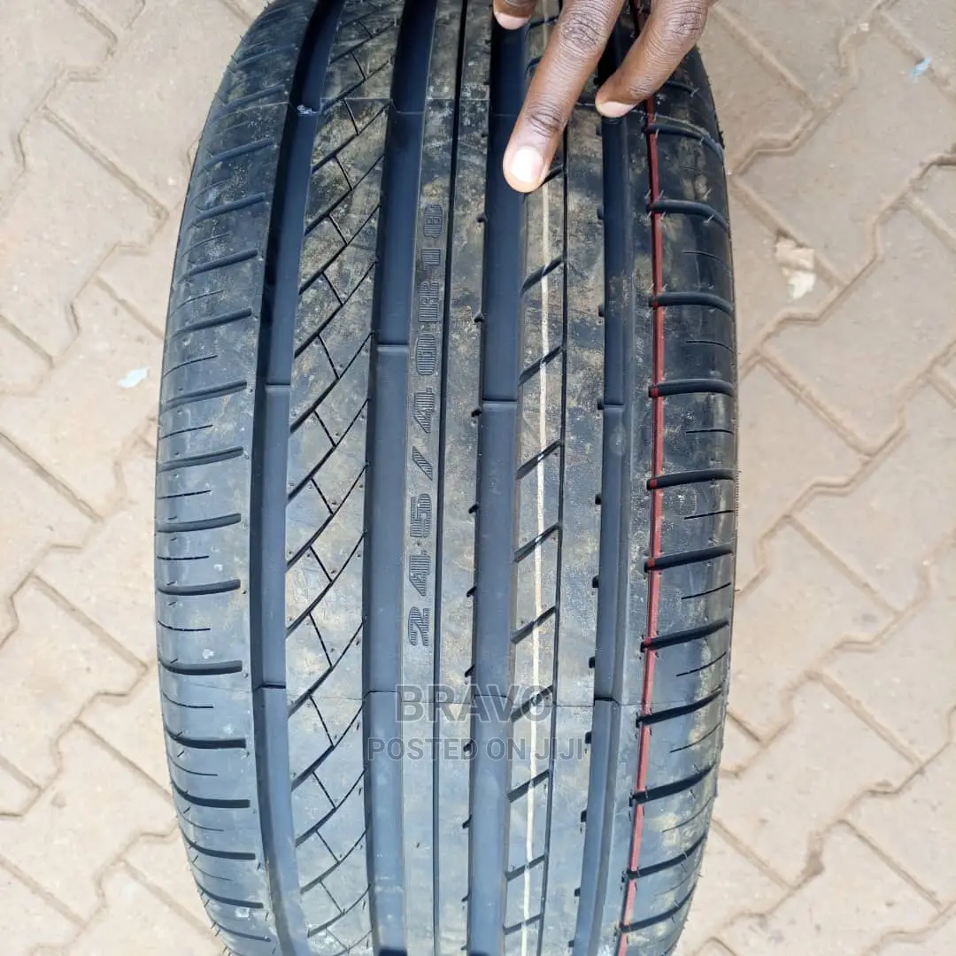 Tyre 245/40r18 Low Profile