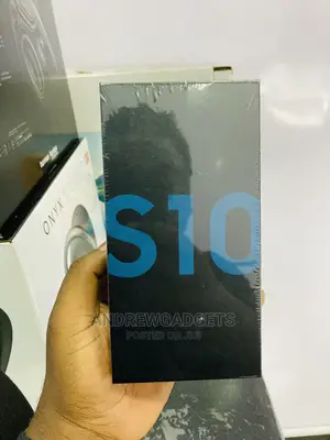 New Samsung Galaxy S10 128 GB Blue