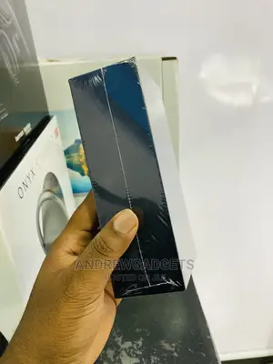 New Samsung Galaxy S10 128 GB Blue