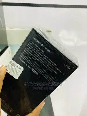 New Samsung Galaxy S10 128 GB Blue
