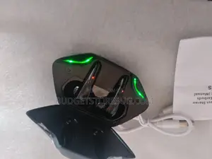 Hybrid Gaming Earbuds Big Bass Fingerprint