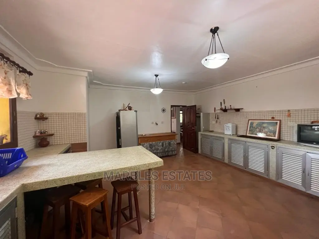 4bdrm House in Muyenga, Central Division for Rent