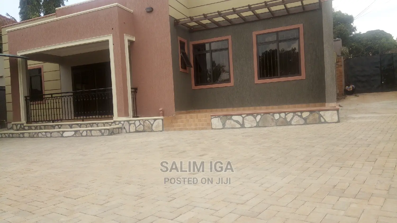 4bdrm Bungalow in Kololo Property, Central Division for Rent