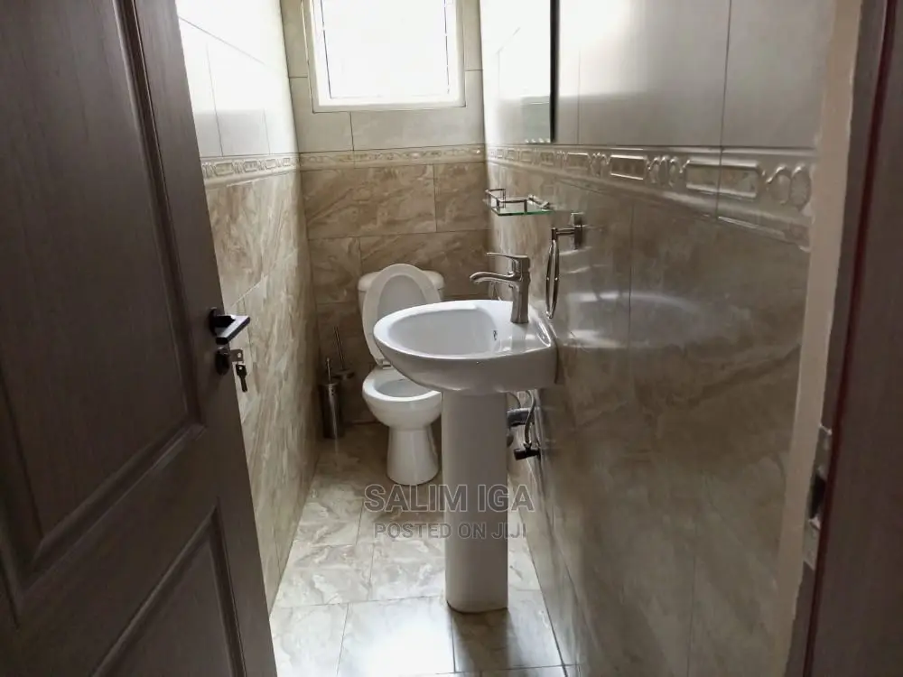 4bdrm Duplex in Kololo Property, Central Division for Rent
