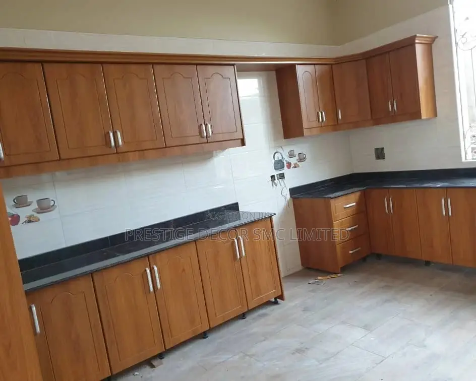 Kitchen Cabinet Done in Kisasi Pp6