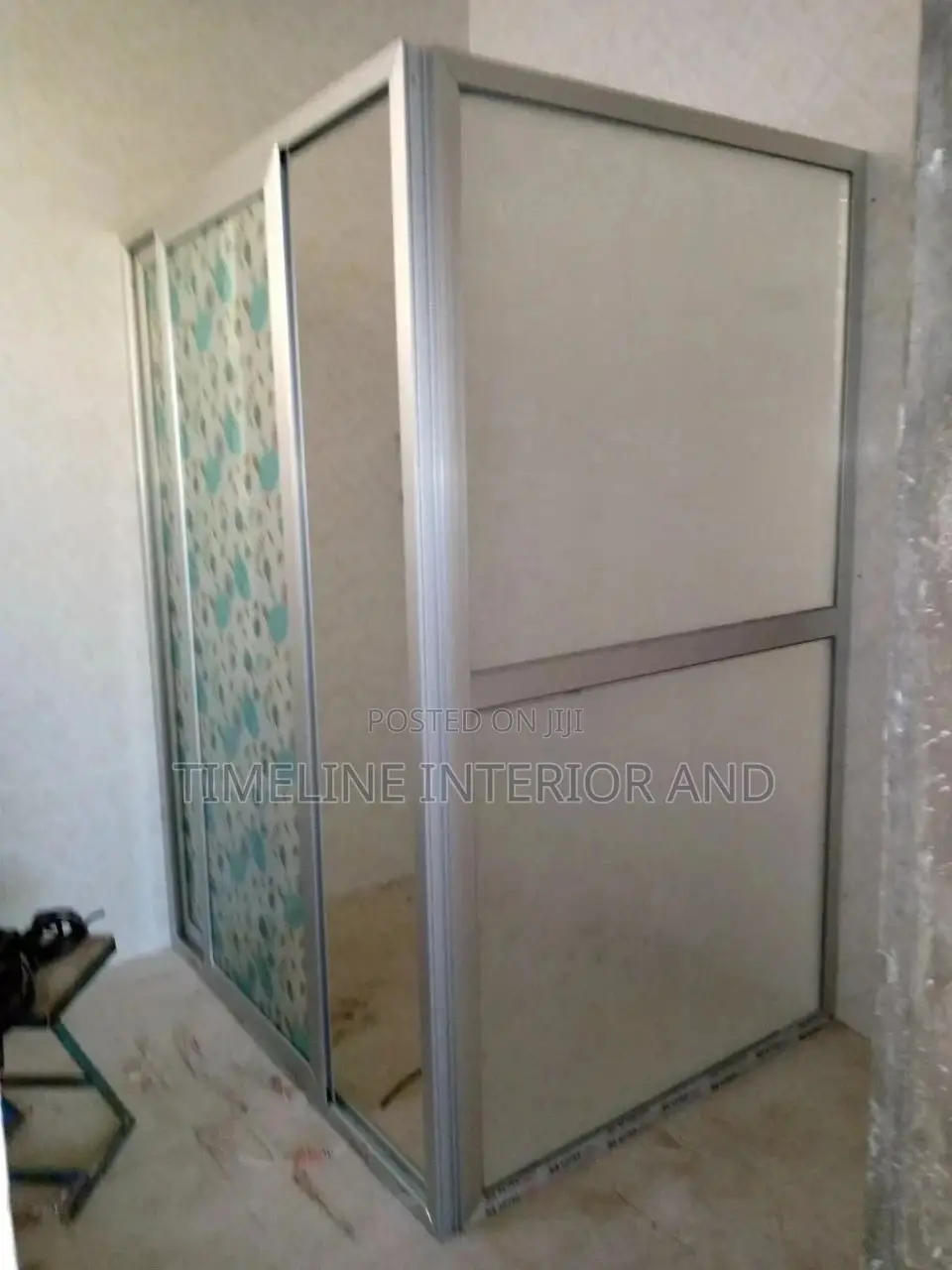 Aluminum and Glass Wall Partioning.