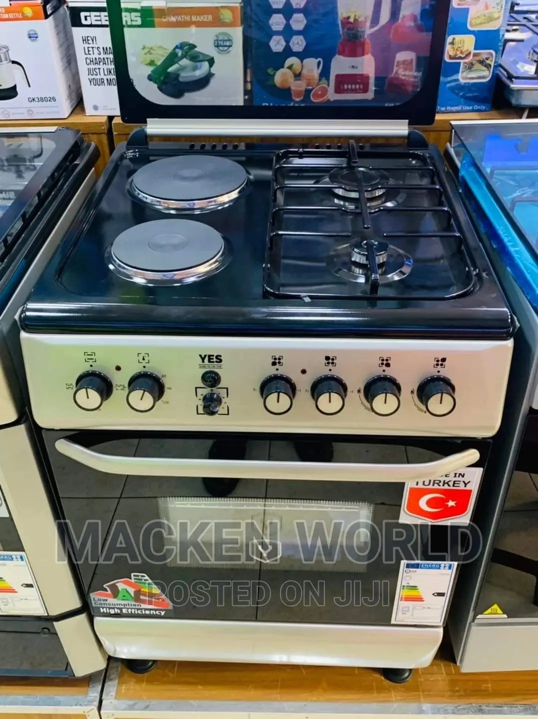 Yes 2 Electric Plates 2 Gas Burners 60by60