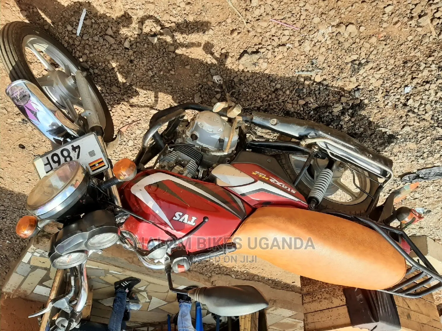 TVS Apache 160 4V 2020 Brown