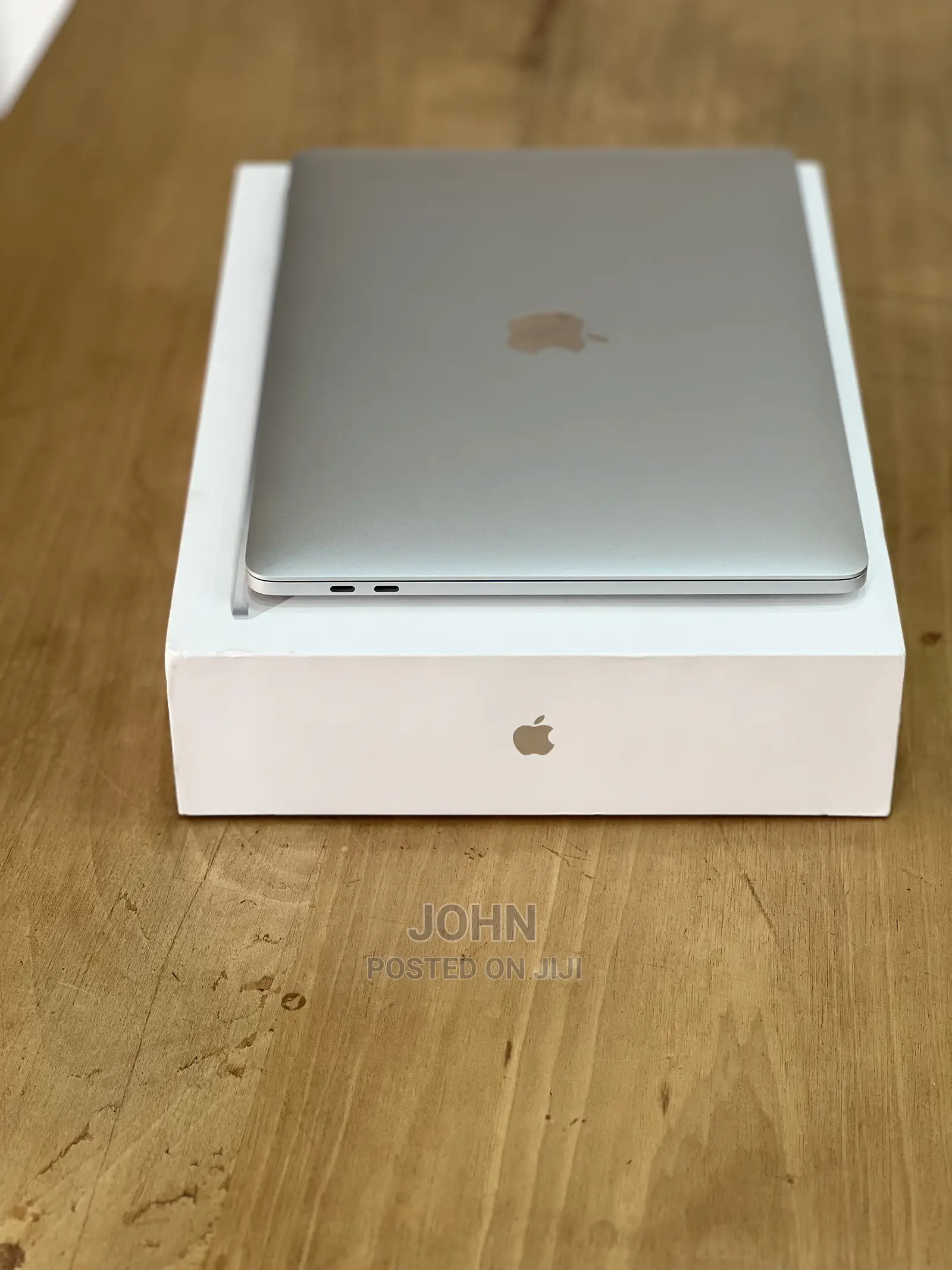 New Laptop Apple MacBook Pro 2020 M1 8GB Apple M1 Pro SSD 512GB