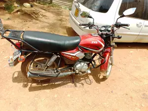 TVS HLX 125 2018 Red