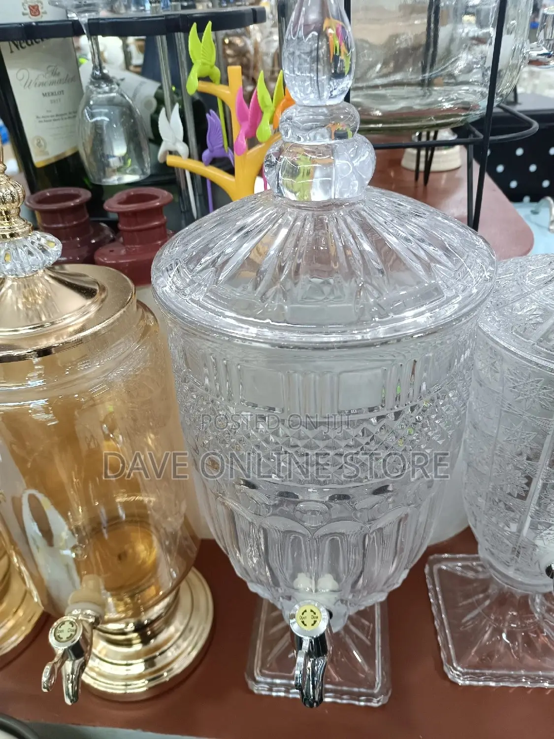 4.5L Elegant Juice Beverage Glass Jar Dispenser.