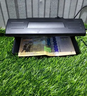 Battery Powered/Electric Counterfeit Money Detector