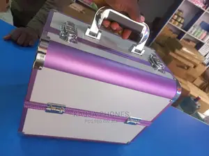 Màke Up Tool Kit Colour Pink