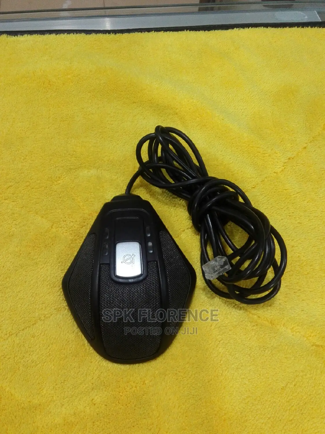 B100 Series Expansion Microphone
