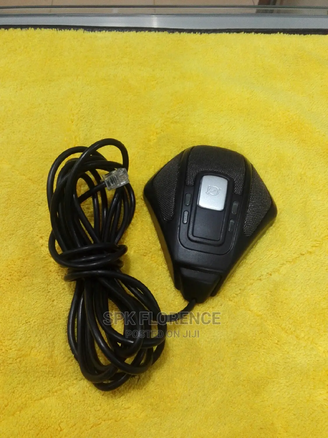 B100 Series Expansion Microphone