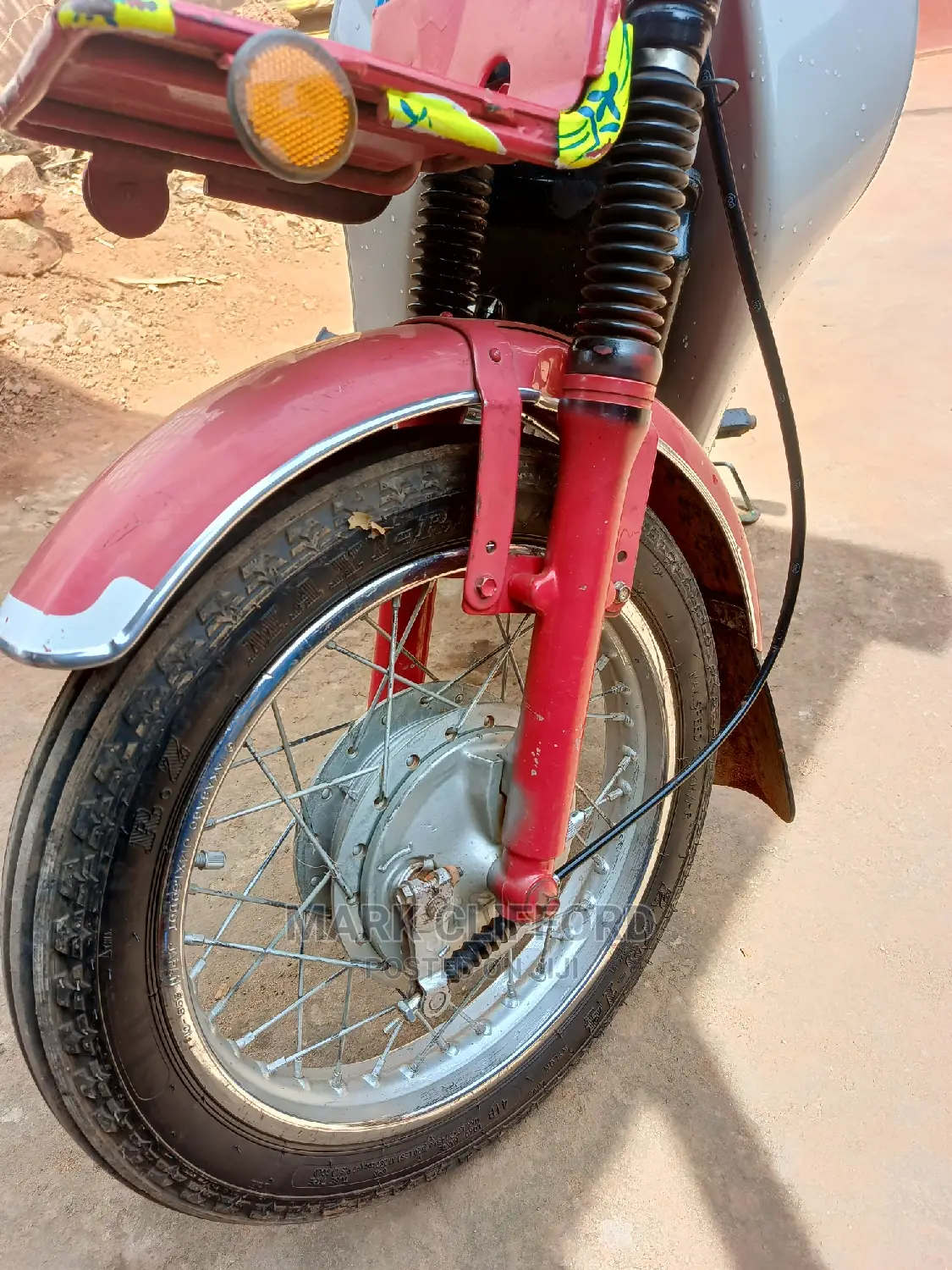 Suzuki 1998 Red