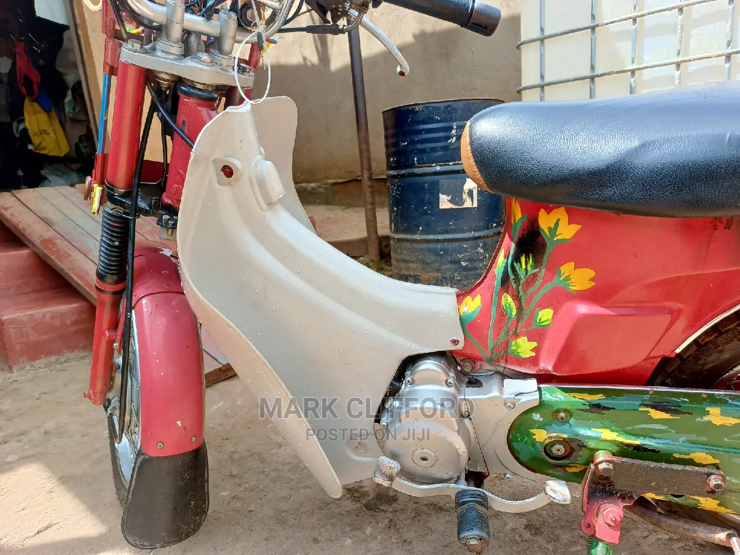 Suzuki 1998 Red