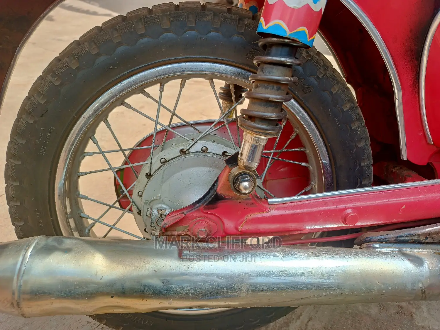 Suzuki 1998 Red