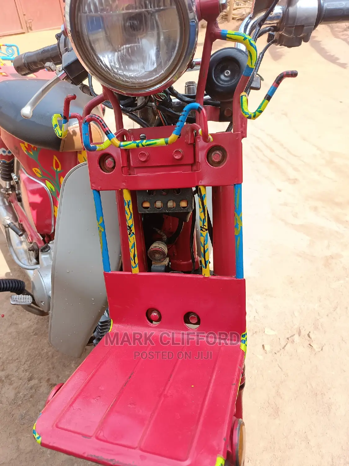 Suzuki 1998 Red