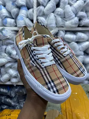 Vans (Genuine Shoes)