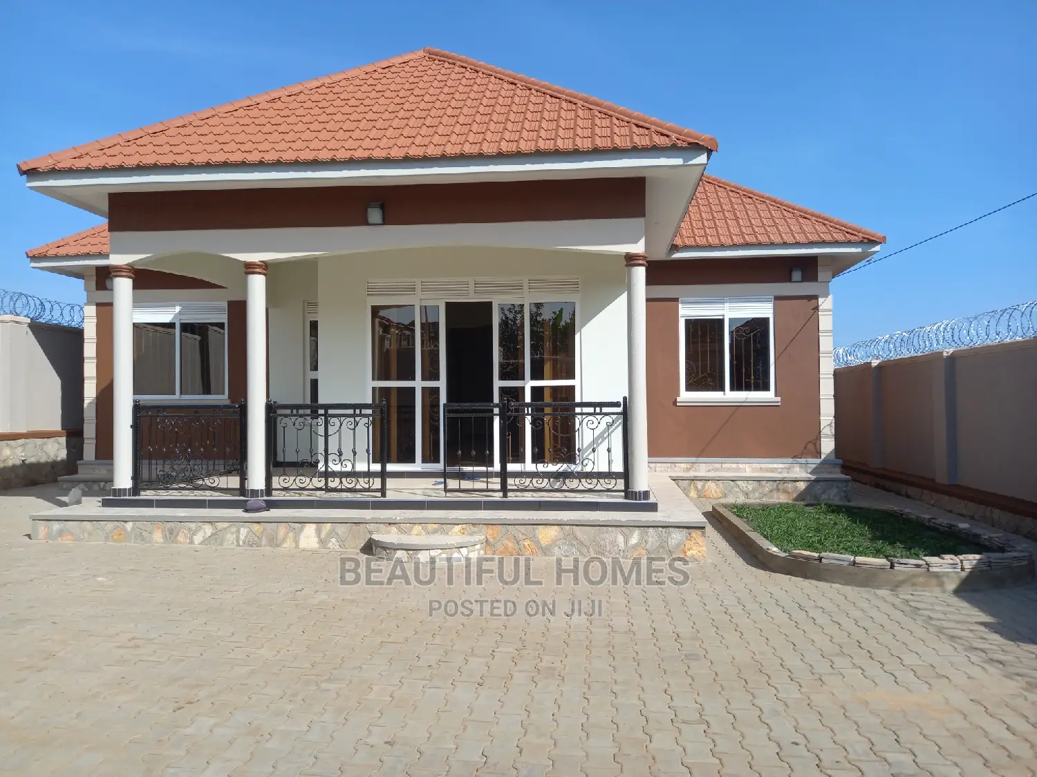 Furnished 4bdrm House in Kira for Sale