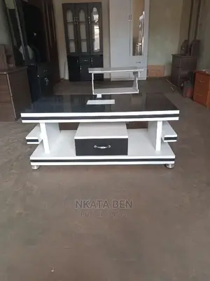 Glassed Centre Table
