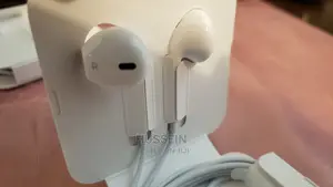 Original APPLE Earpods Lightning Wired Earphones iPhone 7 8