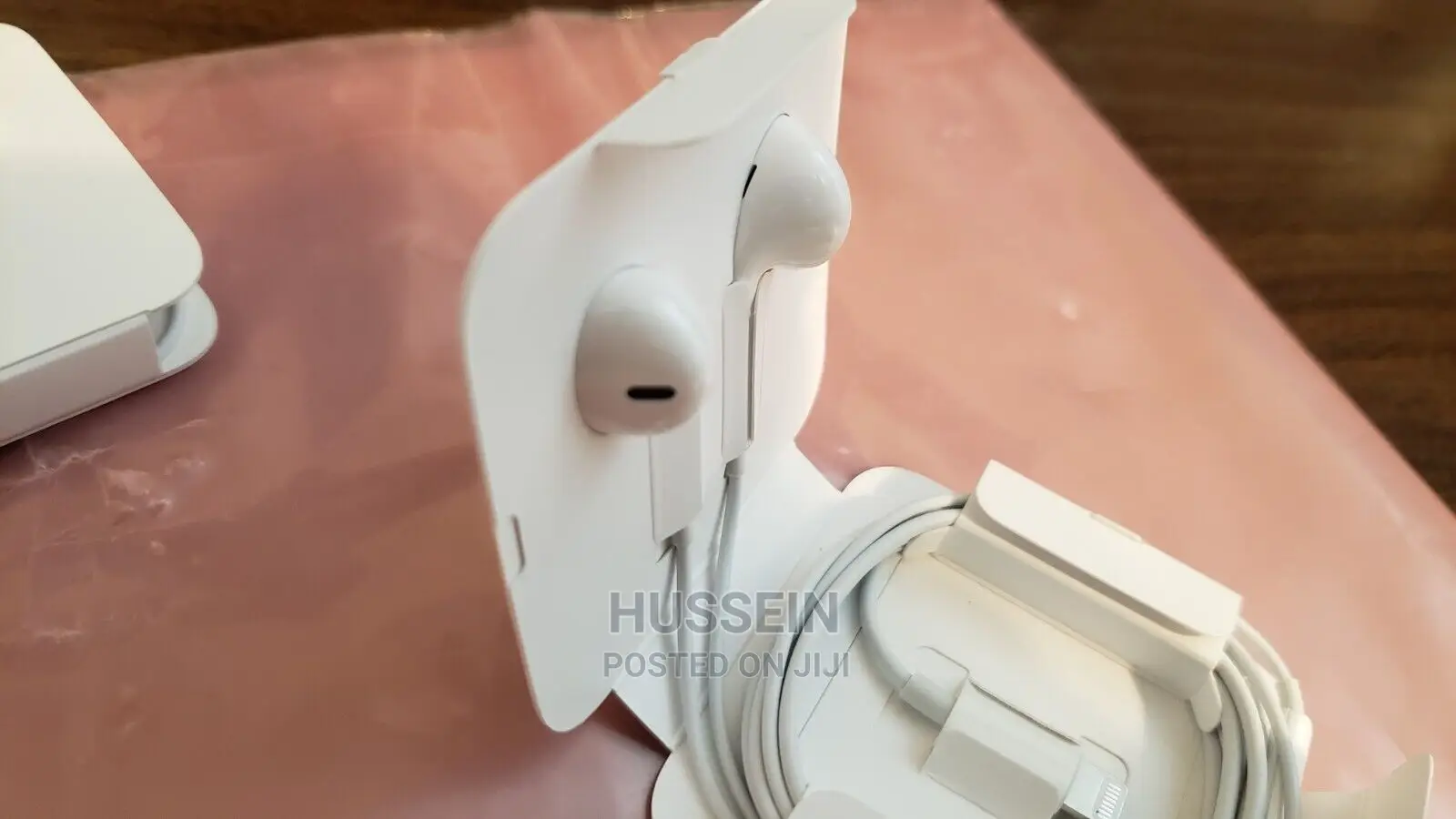 Original APPLE Earpods Lightning Wired Earphones iPhone 7 8