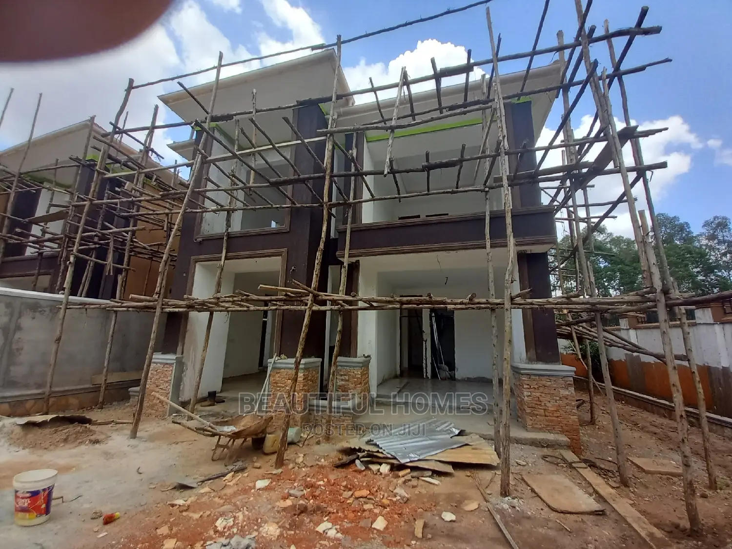 Furnished 5bdrm House in Kisaasi, Central Division for Sale