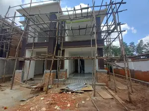 Furnished 5bdrm House in Kisaasi, Central Division for Sale