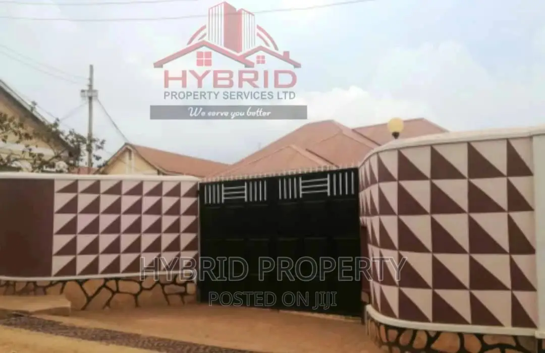3bdrm House in Nansana Along for Sale