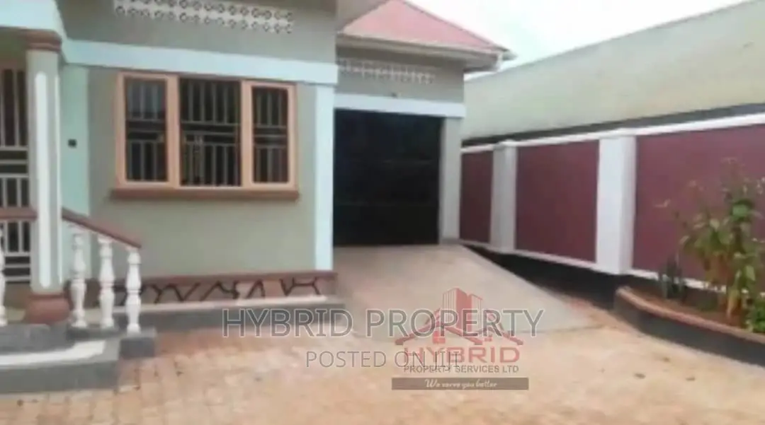 3bdrm House in Nansana Along for Sale