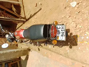 Bajaj Boxer 2021 Red