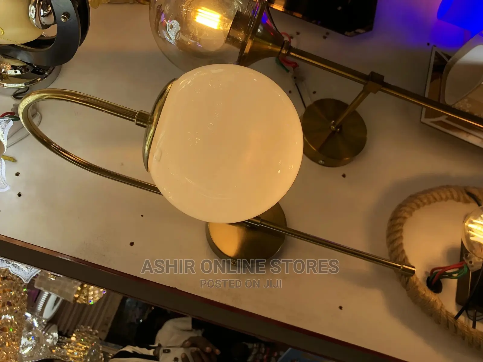 Modern Classy Wall Lamp