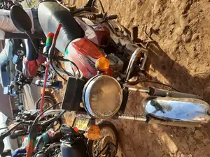 Bajaj Pulsar 180 2014 Red
