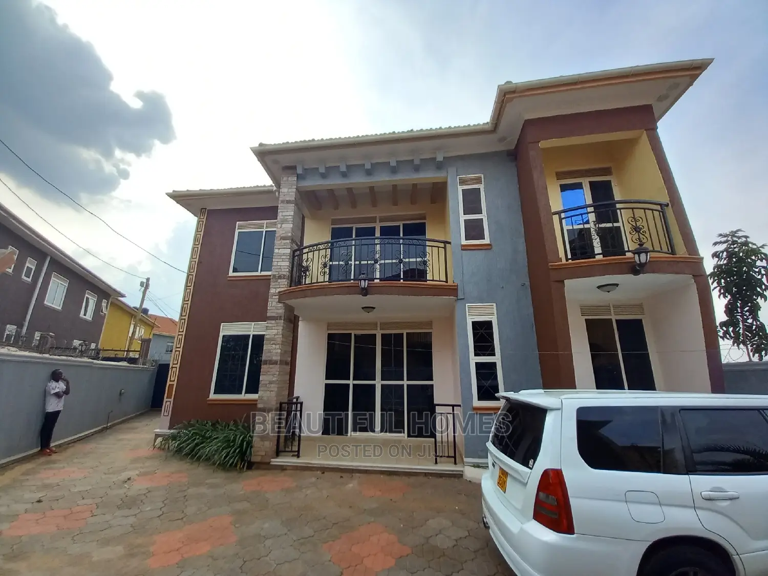 Furnished 5bdrm House in Kira, Central Division for Sale