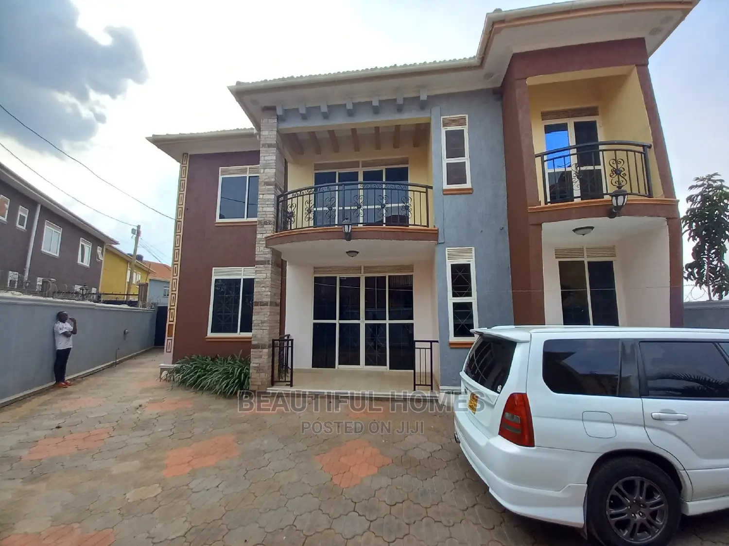 Furnished 5bdrm House in Kira, Central Division for Sale