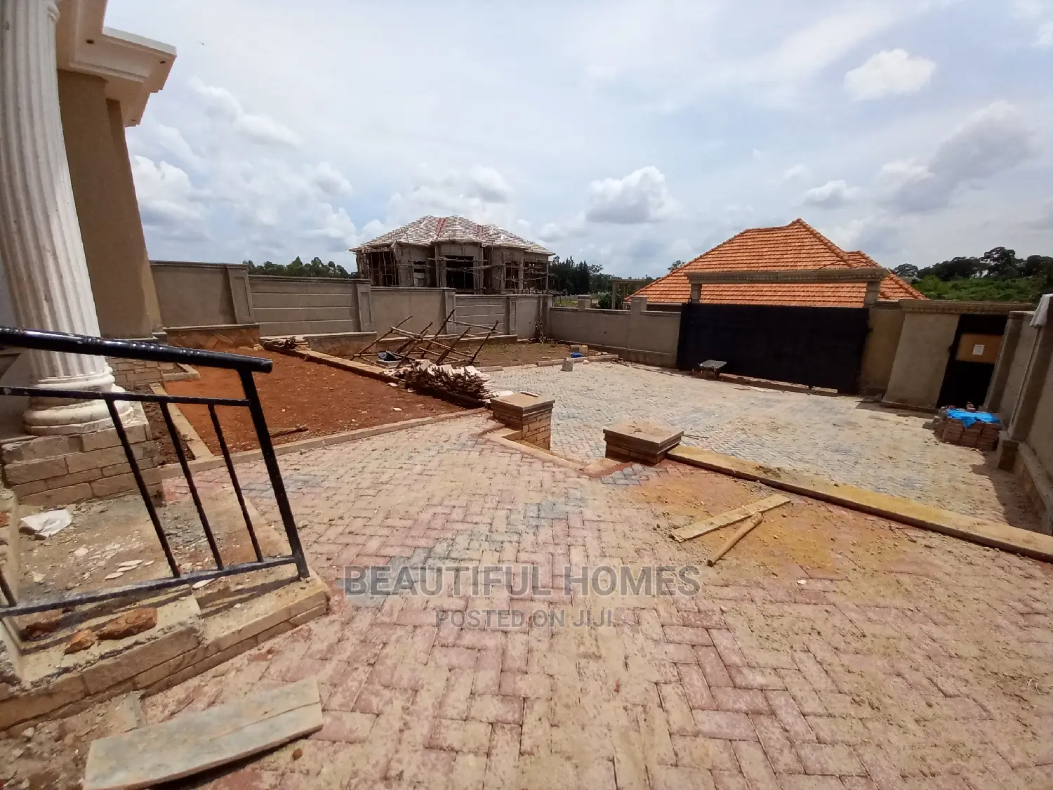 Furnished 4bdrm Bungalow in Kira Well Planned for Sale